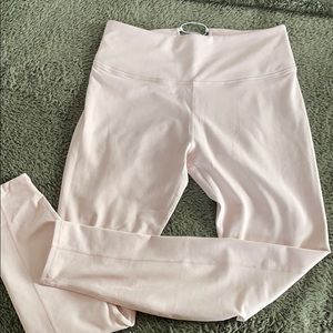 Soft pink Fabletics leggings